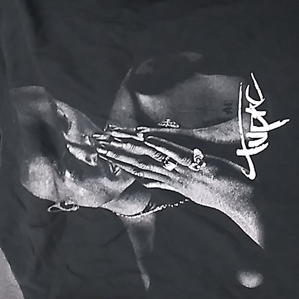 2 pac  t shirt